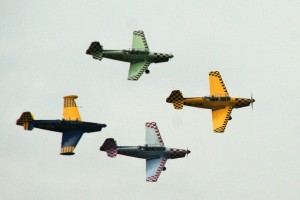 Follow me (3× Z-226, 1× Z-326)